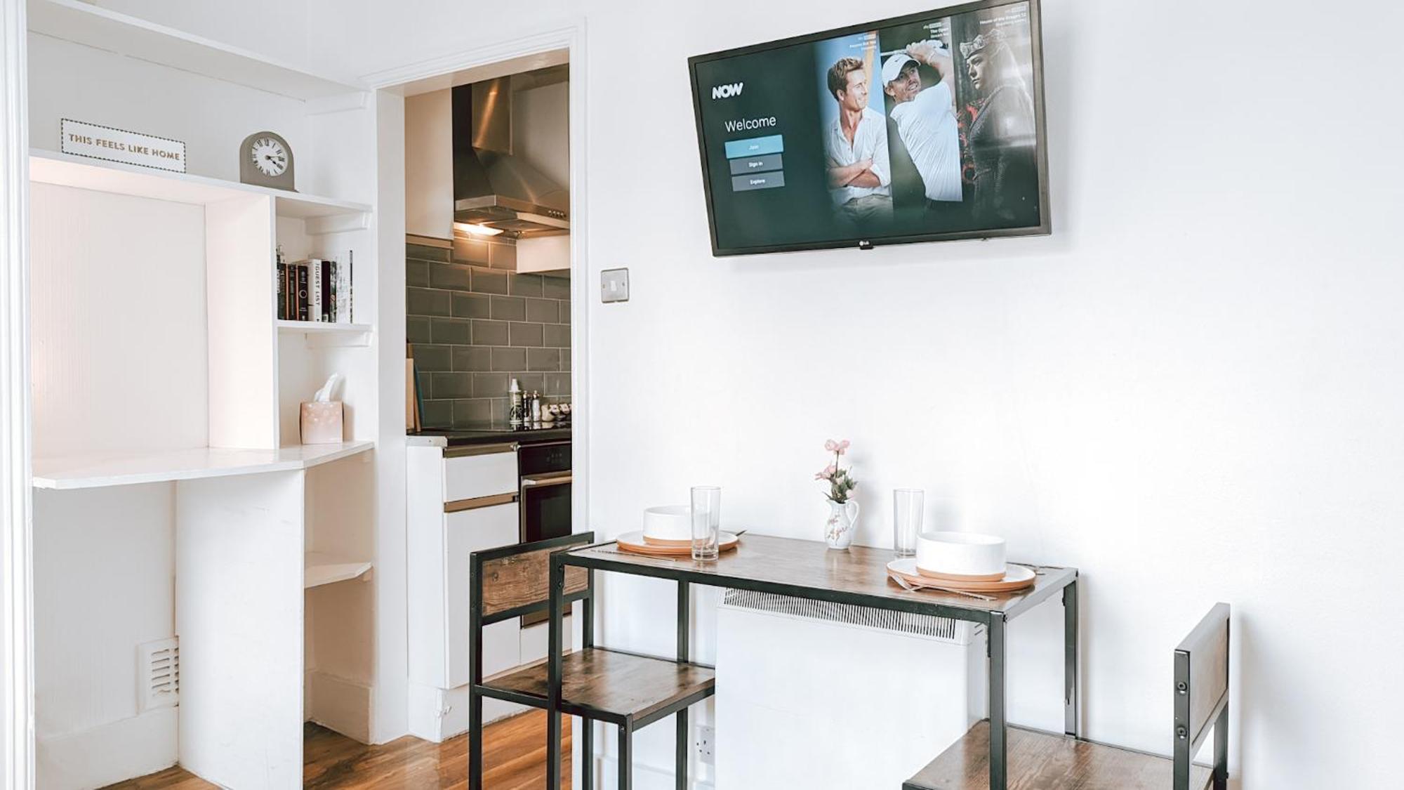 The Gloucester In Paddington Apartment London